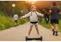 6 sorprendenti vantaggi di cavalcare hoverboard per bambini